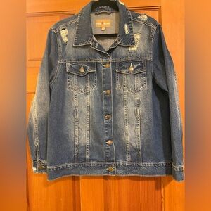 Red Star Distressed Denim jacket Sz M.  Excellent chondition!